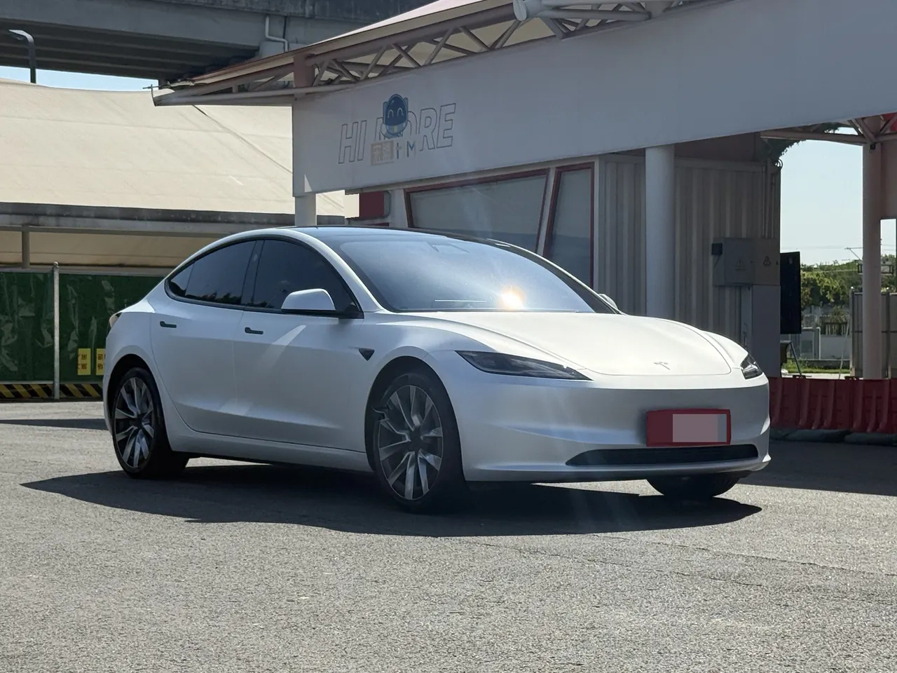 Tesla 2025 Model 3 Rear-Wheel-Drive Edition (facelift) Automatic Transmission 2