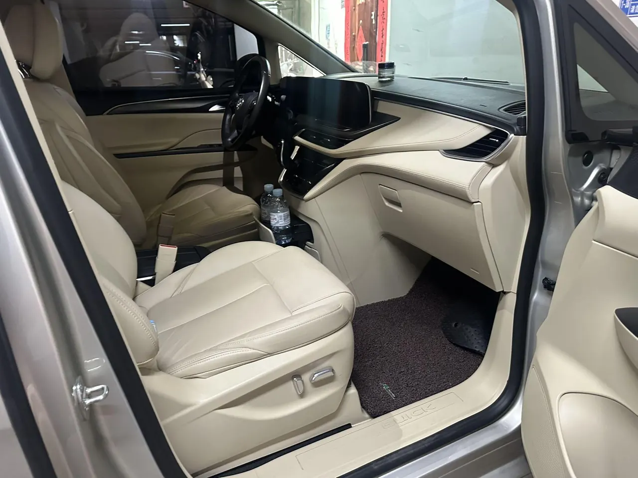 Buick 2022 GL8 ES Lu Zun 48V 2.0T 653T Comfortable Automatic Gear 4