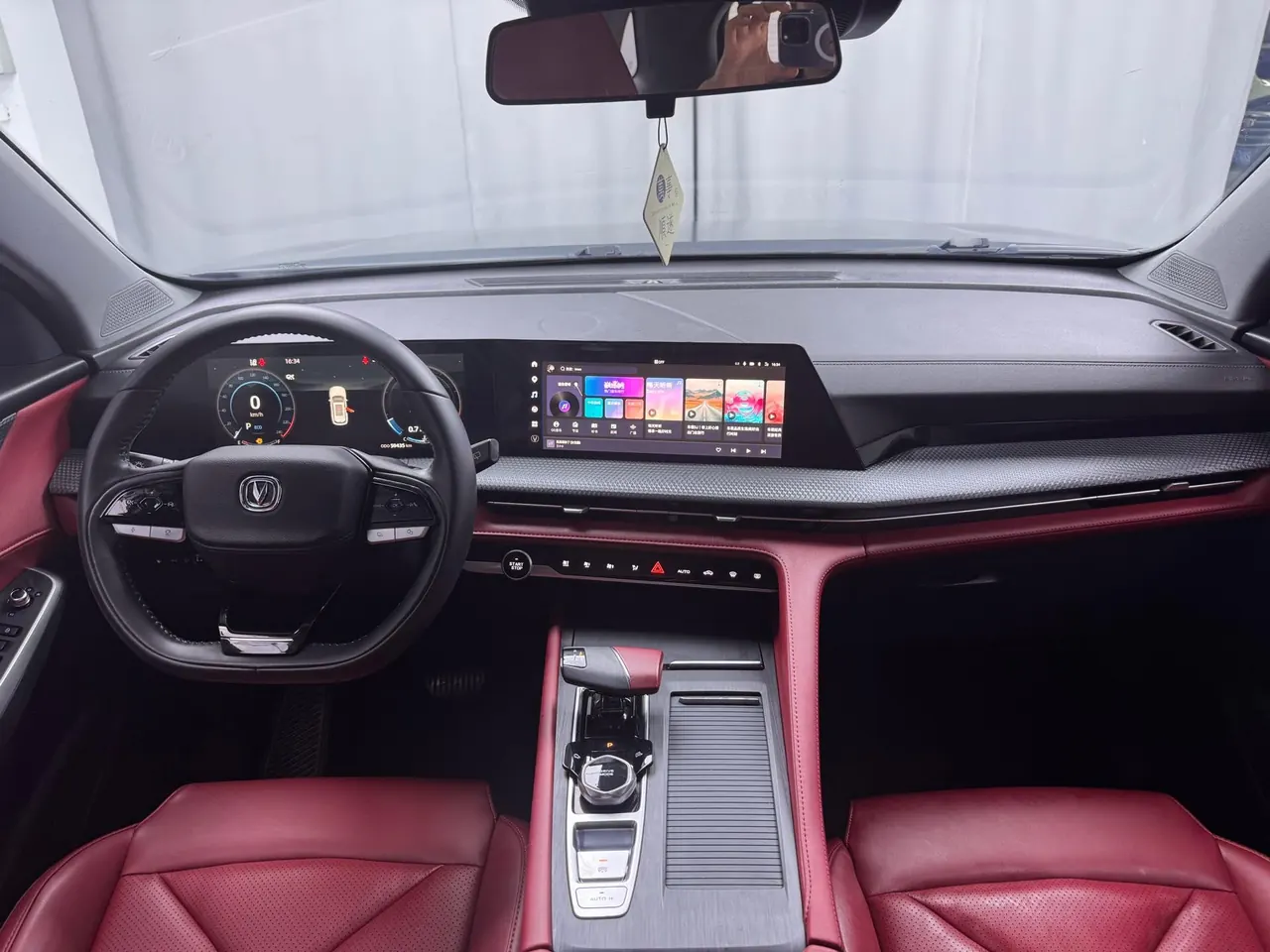ChangAn 2022 CS75 PLUS 1.5T Honorable Automatic Gear 9