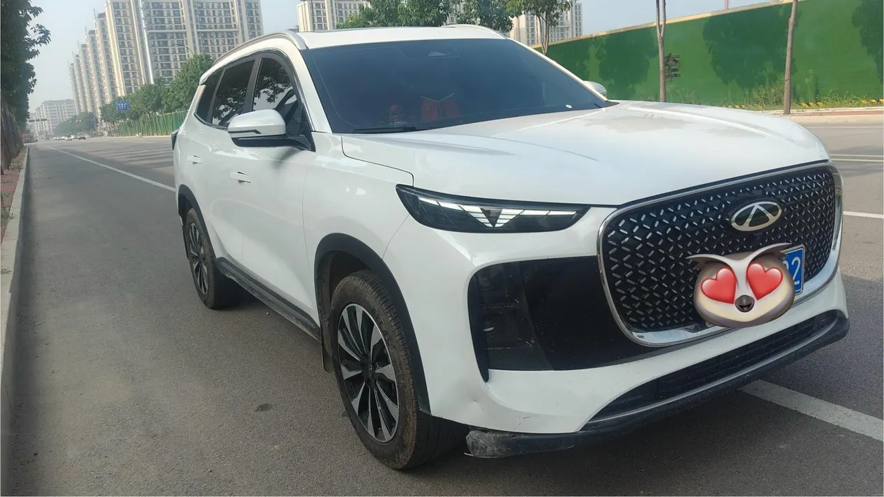 Chery 2025 Tiggo 8 PLUS 1.6TGDI 290TGDI Luxury Automatic Gear 2