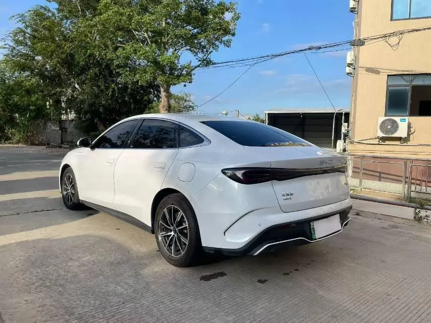 BYD 2024 Seal 06 DM-i 1.5 Stepless 120KM Honorable Automatic Gear 8
