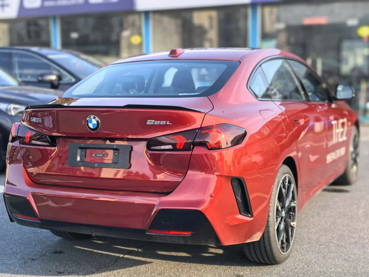 BMW 2 series 2025 225L 2.0T M sports obsidian night suit automatic gear 4