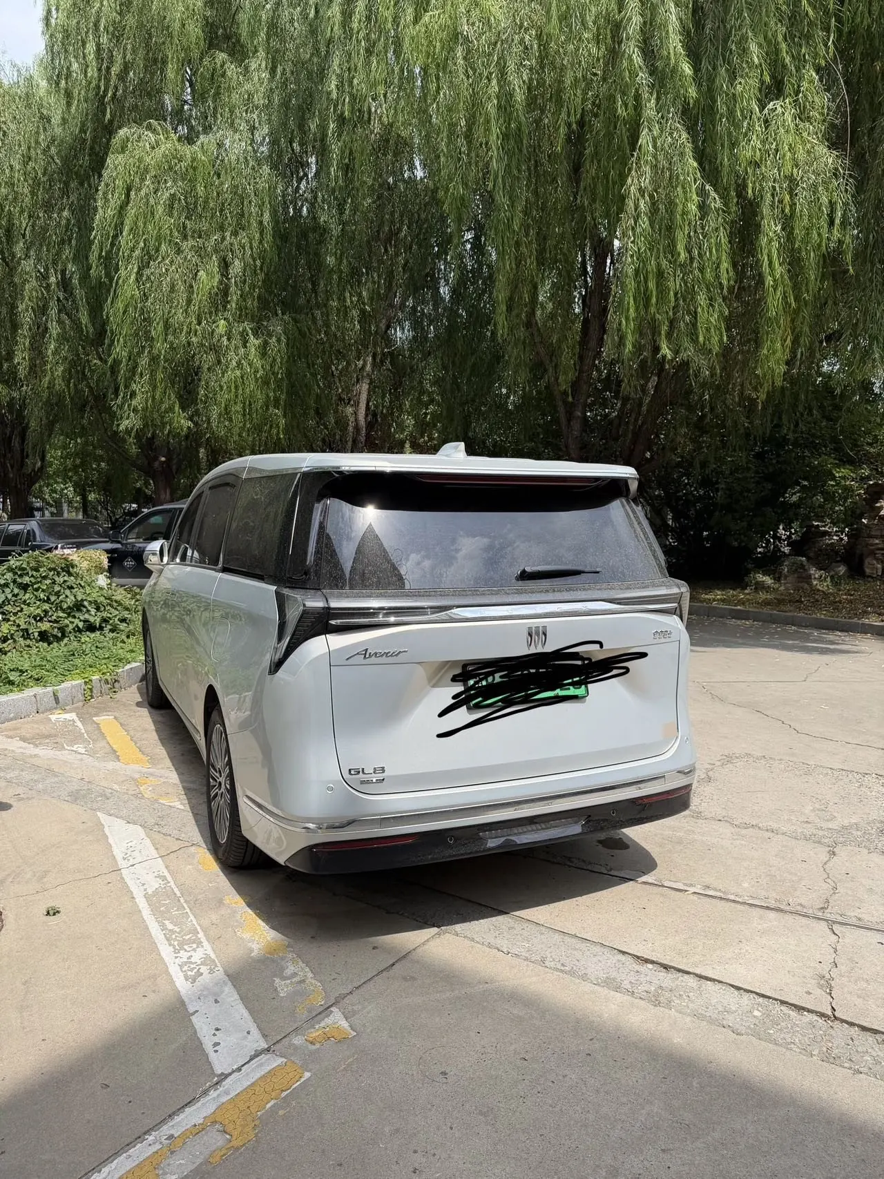 Buick 2024 GL8 Lu Zun PHEV 1.5T Exclusive Edition 7-seat Automatic Gear 6