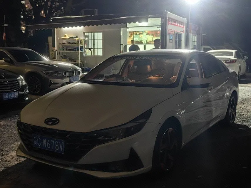 Open image lightbox: Hyundai 2021 Elantra-sedan 1.5 stepless GLX elite automatic gear