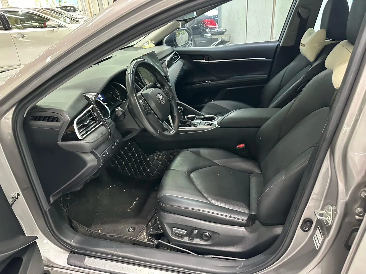 Toyota 2021 Camry 2.0G Stepless Deluxe Edition Automatic Gear 4