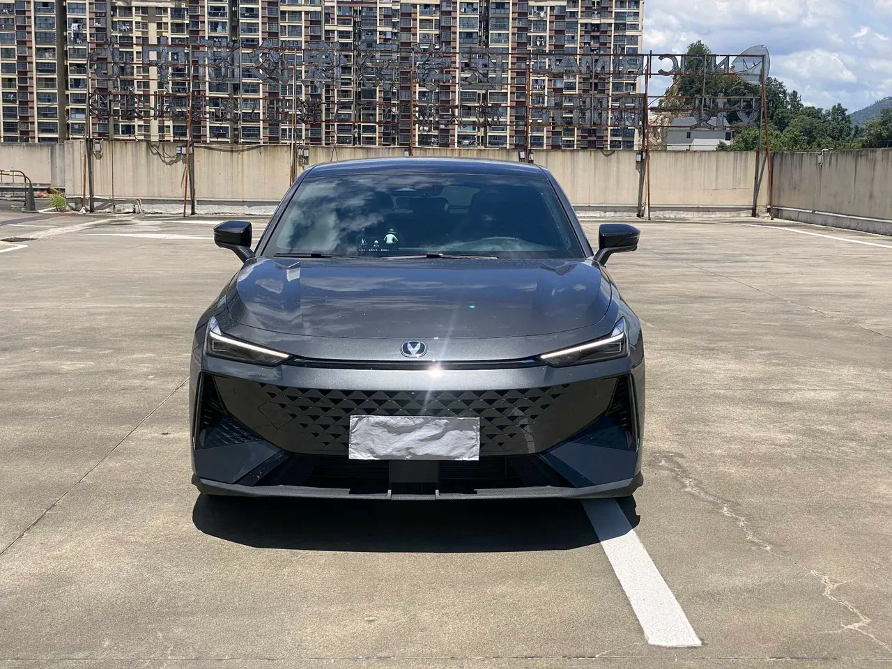 ChangAn 2024 UNI-V 1.5T exclusive automatic gear 2