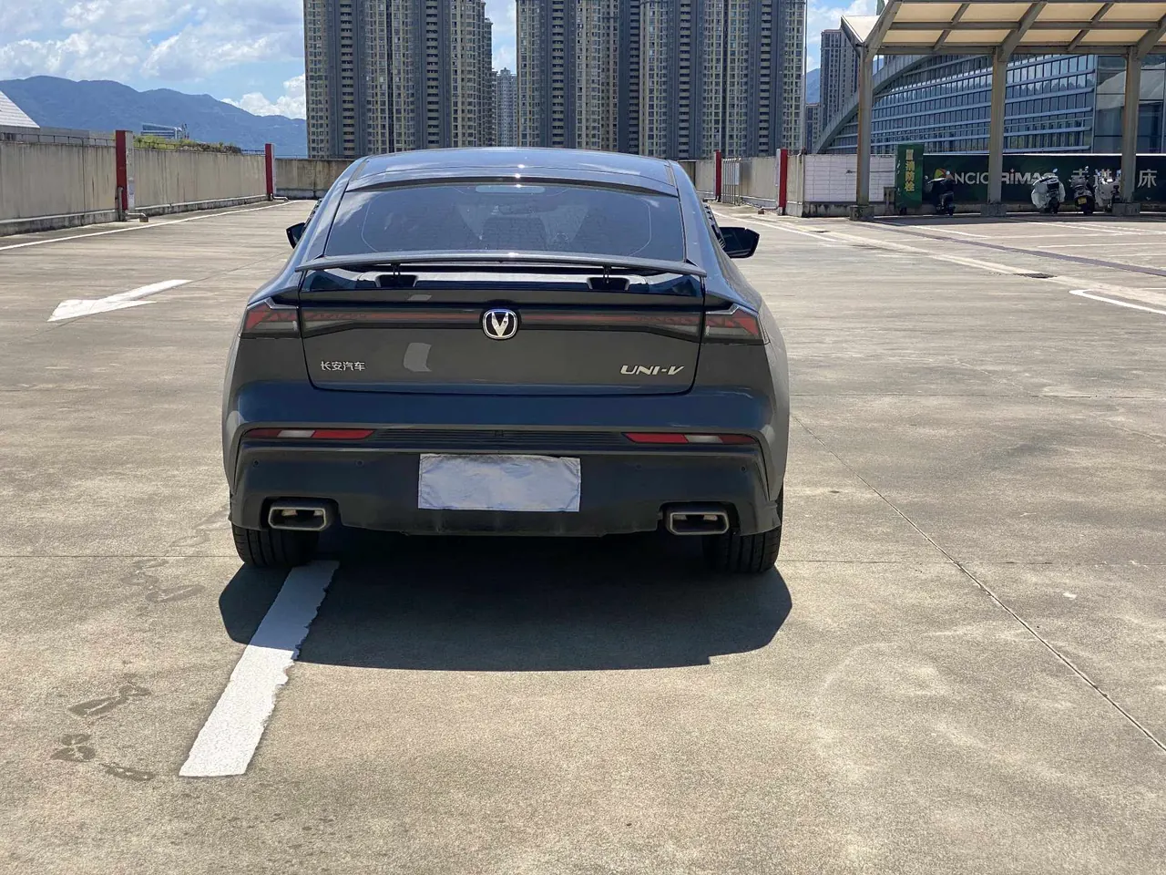 ChangAn 2024 UNI-V 1.5T exclusive automatic gear 8