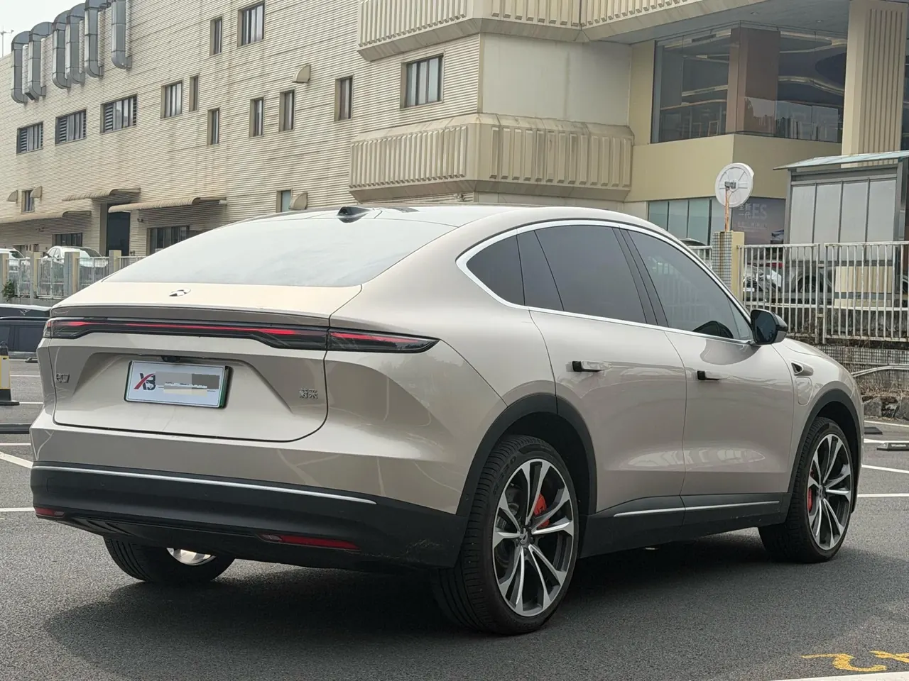 NIO 2024 EC7 75kWh automatic gear 2