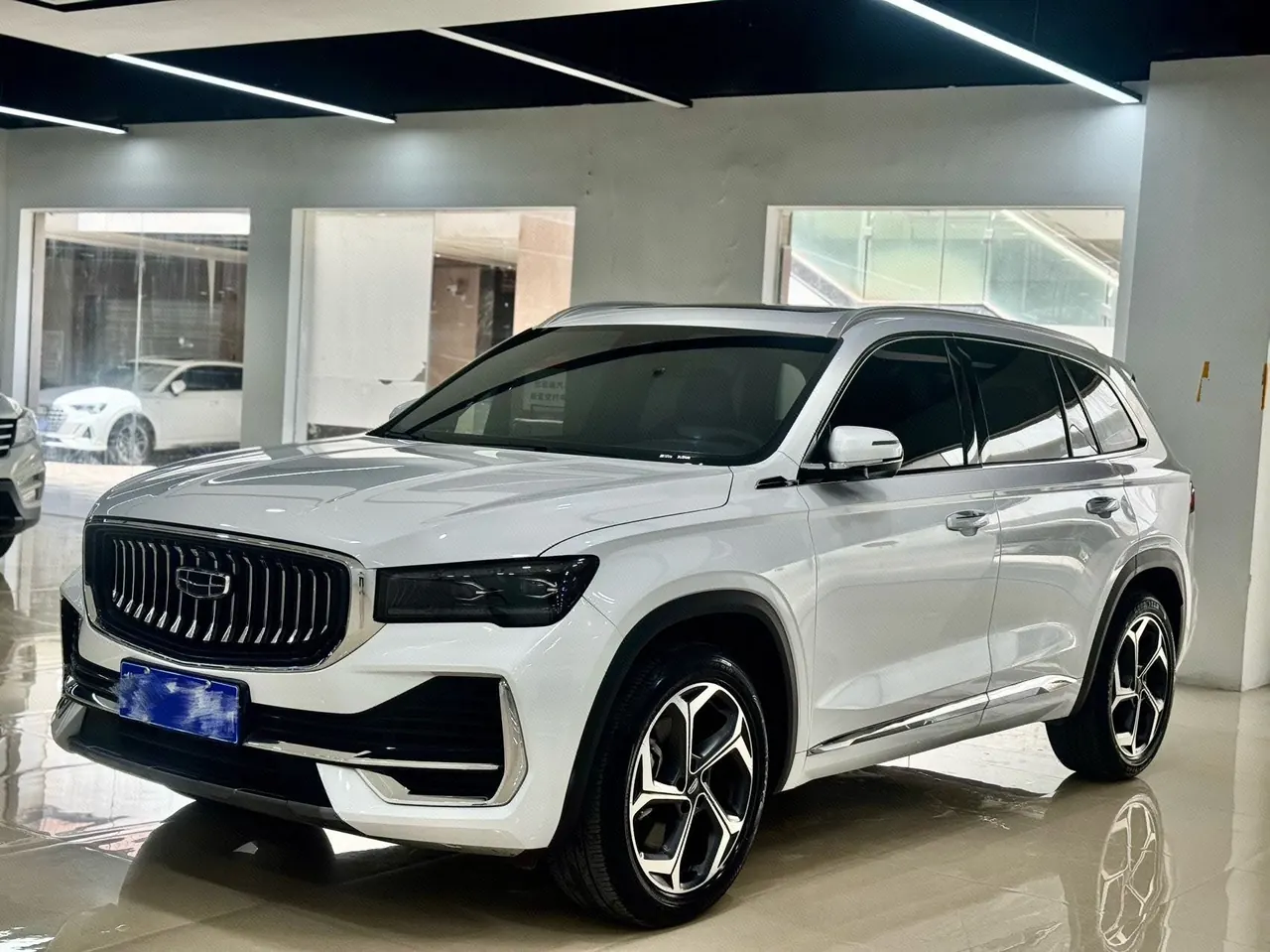 打开图片灯箱:Geely 2021 XingyueL (Monjaro) 2.0TD EVO Two-Drive Flagship Automatic Gear