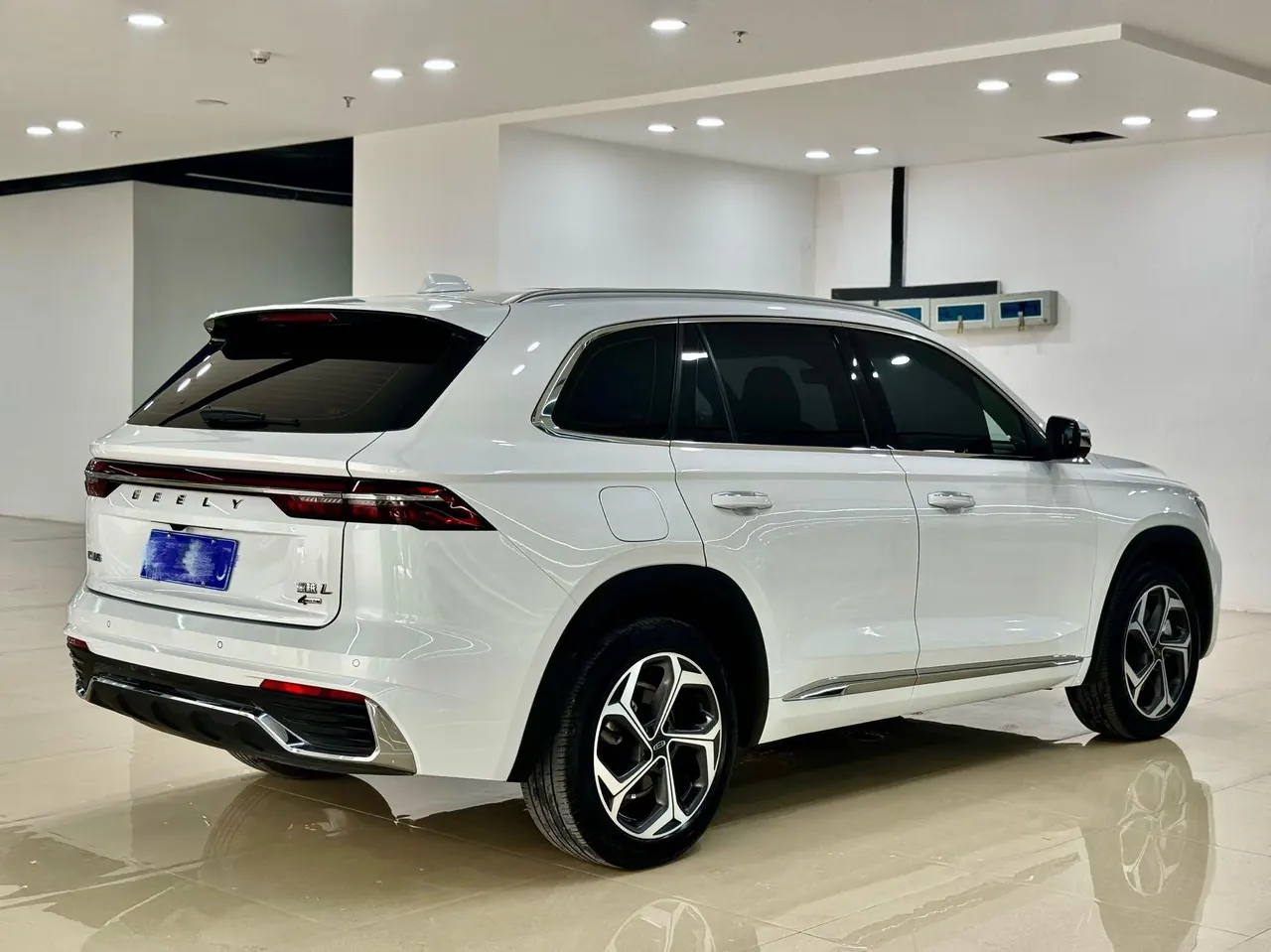 Geely 2021 XingyueL (Monjaro) 2.0TD EVO Two-Drive Flagship Automatic Gear 17