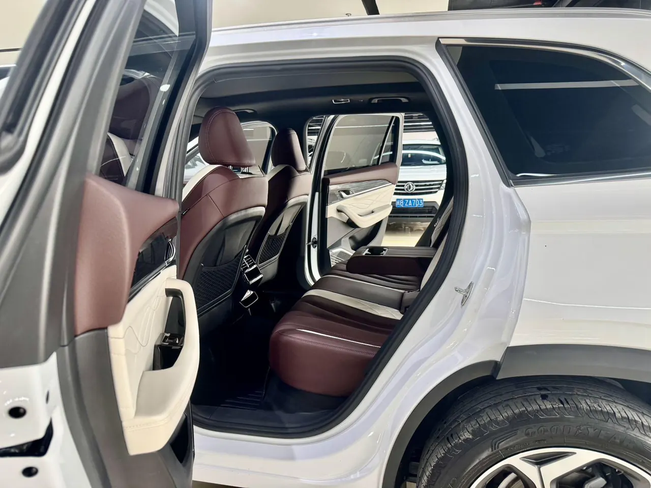 Geely 2021 XingyueL (Monjaro) 2.0TD EVO Two-Drive Flagship Automatic Gear 5