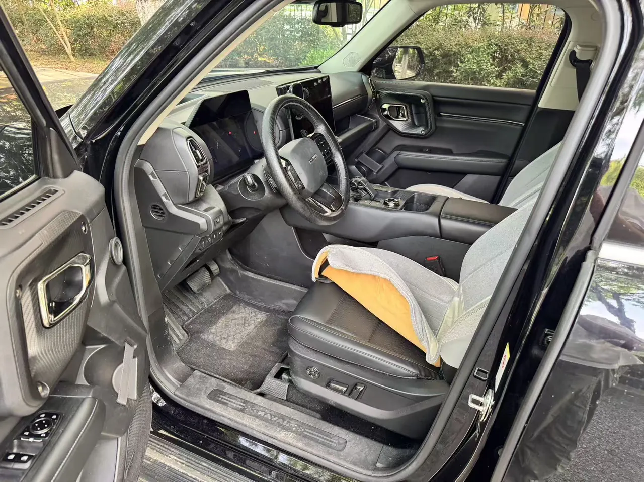 Haval 2023 big dog 2.0T 4-wheel drive Chao Ye Plus automatic gear 5