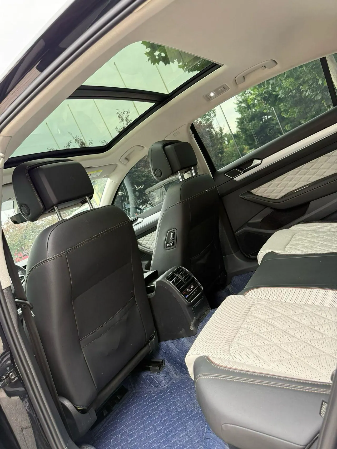 Volkswagen 2023 Magotan 2.0TSI 330TSI 2 million Commemorative Luxury Automatic Gear 6