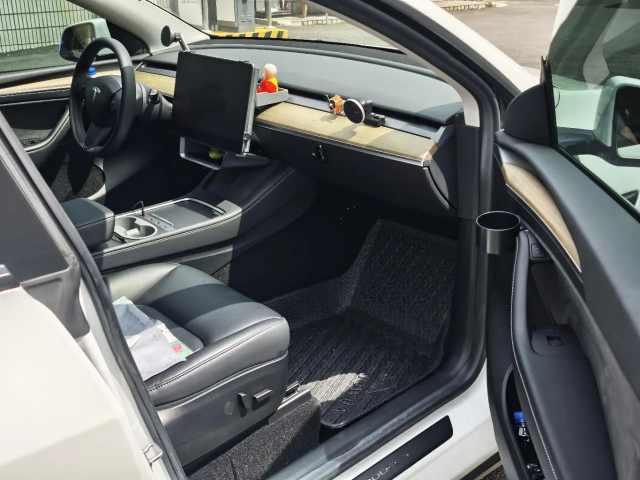 Tesla 2022 Model Y rear-wheel drive version automatic transmission 8