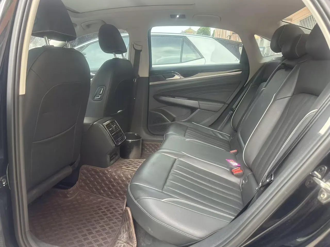 Volkswagen 2022 Passat 2.0TSI 330TSI Elite Edition Automatic 3