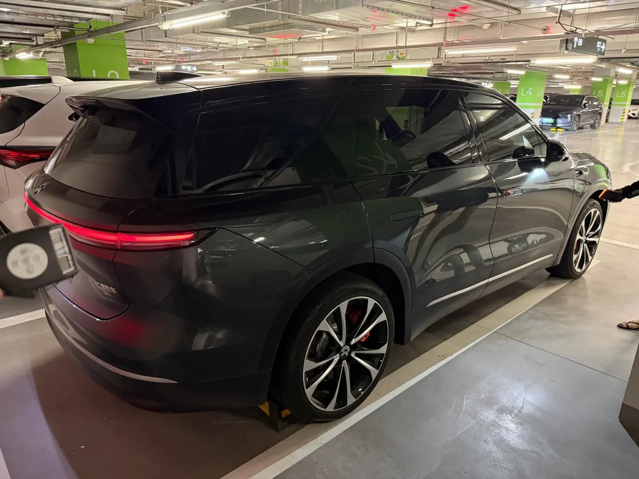 NIO 2023 ES 8 100kWh Signature Edition Automatic Gear 4