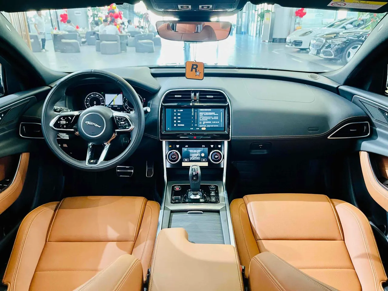 Jaguar 2023 XEL 2.0T 250PS R-DYNAMIC S Enterprising Sports Edition Automatic Gear 3