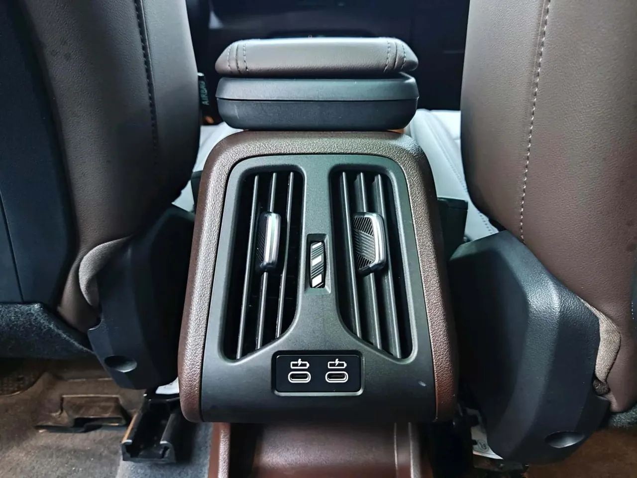 BMW 2024 X1 sDrive20Li 1.5T X design set automatic gear 13