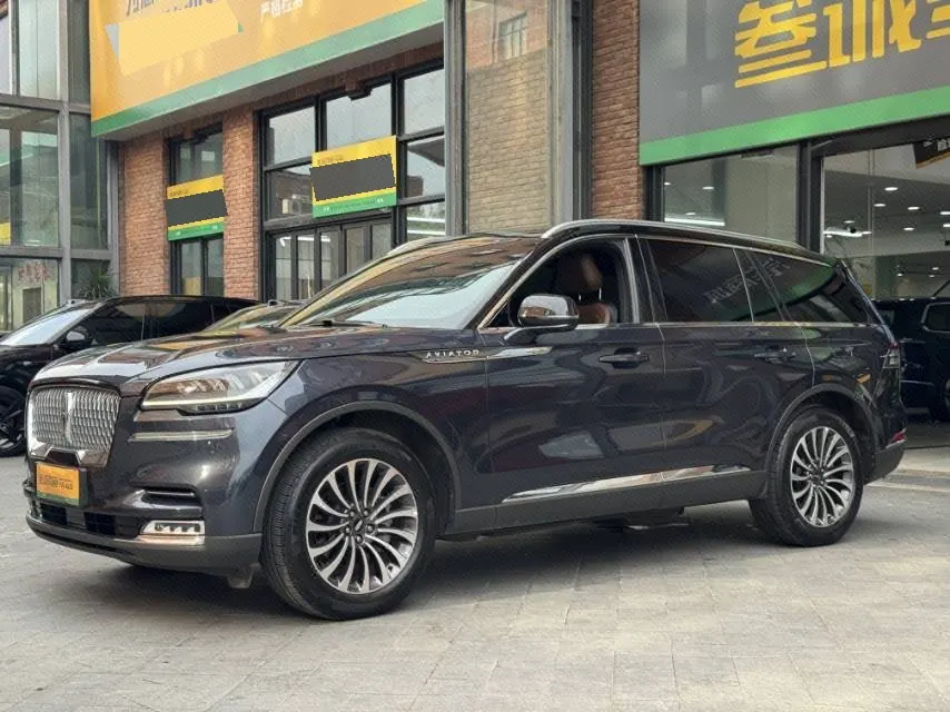 打开图片灯箱:Lincoln 2021 Aviator 3.0T V6 Four-wheel Drive Elegant Edition Automatic Gear