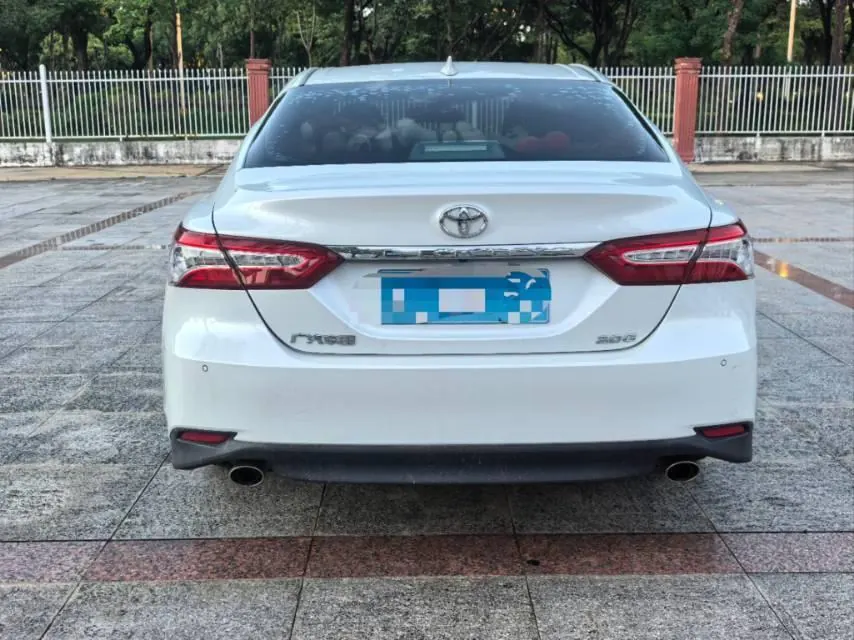 Toyota 2021 Camry 2.0G Stepless Deluxe Edition Automatic Gear 5