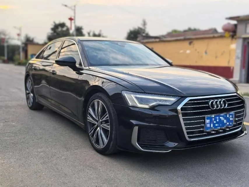 Audi 2021 A6L 2.0TFSI 40TFSI Deluxe Dynamic Automatic 2