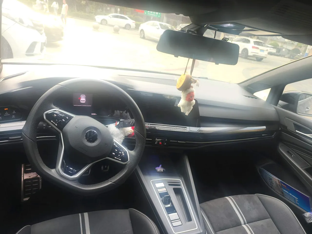 Volkswagen 2023 Golf 8 R-Line 1.4TSI 280TSI (Modified) Automatic Gear 6