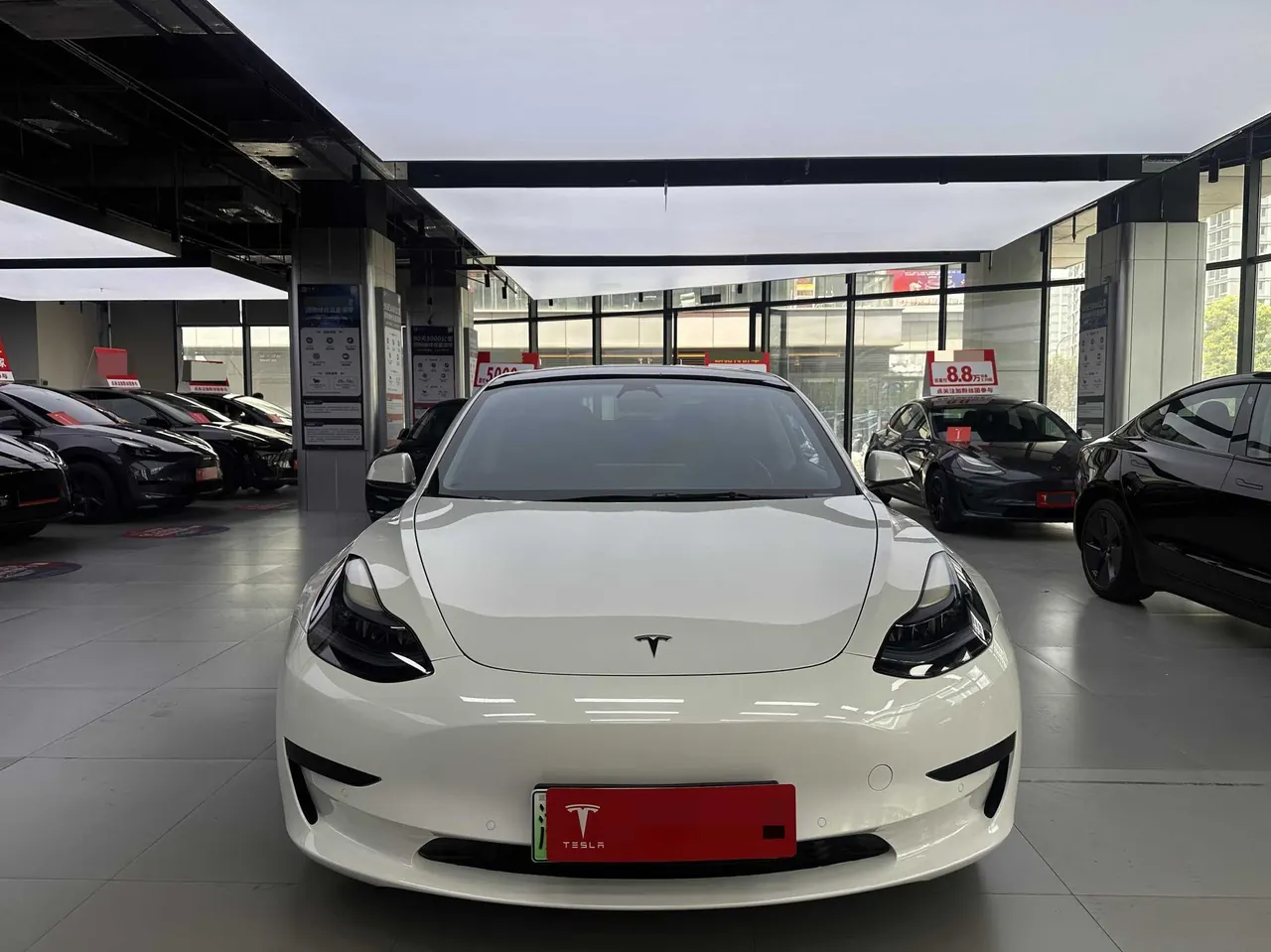 Tesla 2022 Model 3 rear-wheel drive version of automatic transmission 2