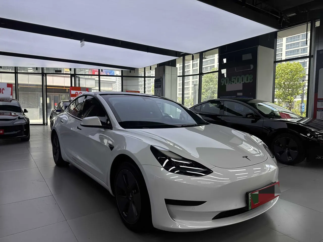 Tesla 2022 Model 3 rear-wheel drive version of automatic transmission 3