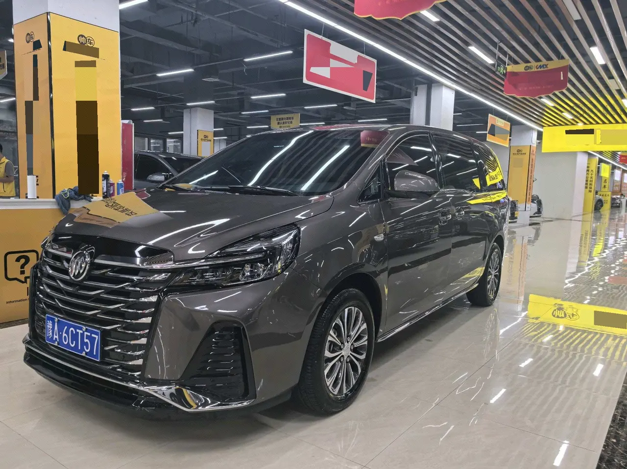 打开图片灯箱:Buick 2023 GL8 Land Business Class 48V 2.0T 652T Luxury Automatic Gear