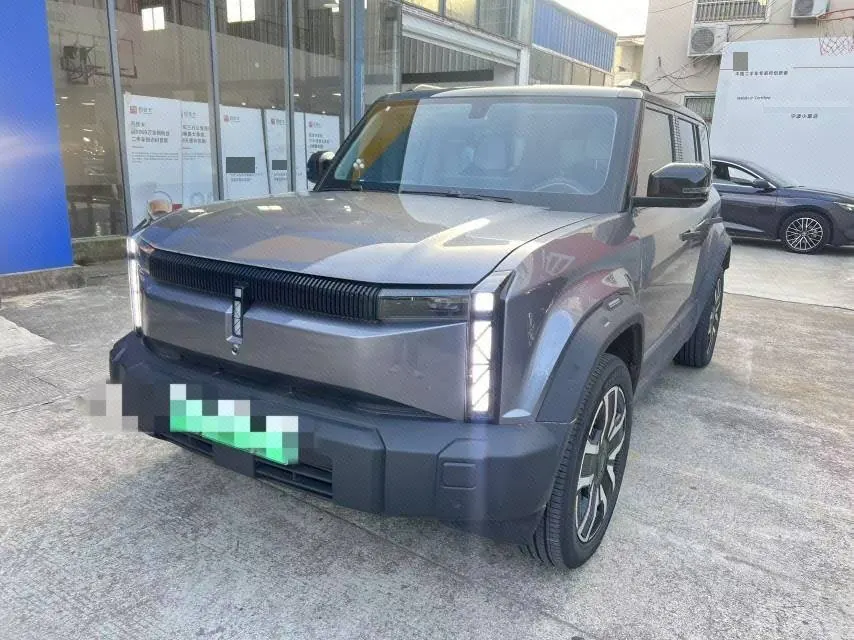 Open image lightbox: ICAR 2024 iCAR 03 472km 4-wheel drive long endurance automatic gear