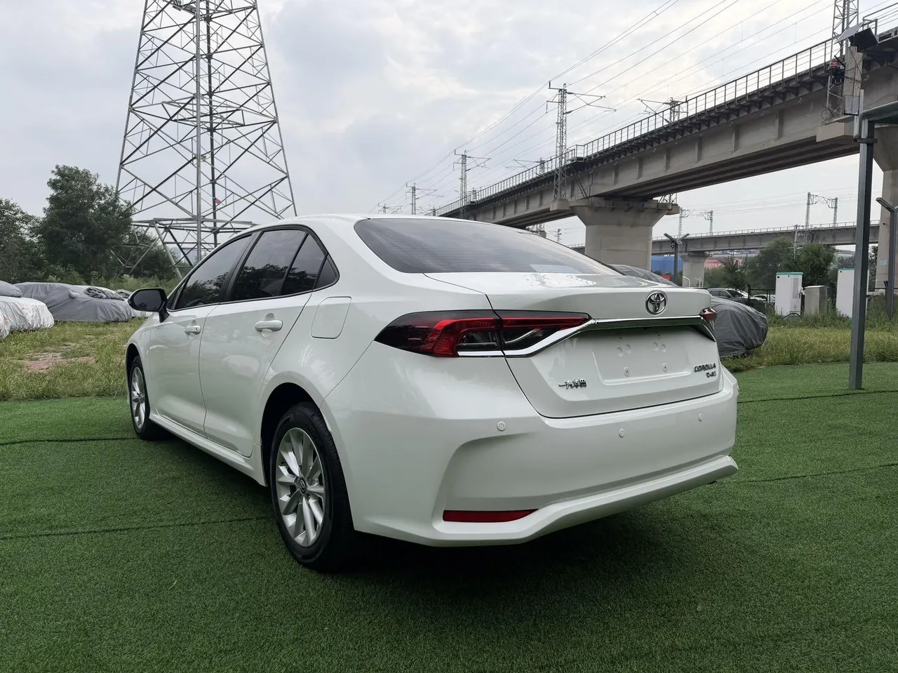 Toyota 2023 corolla 1.2T stepless elite version of automatic gear 4