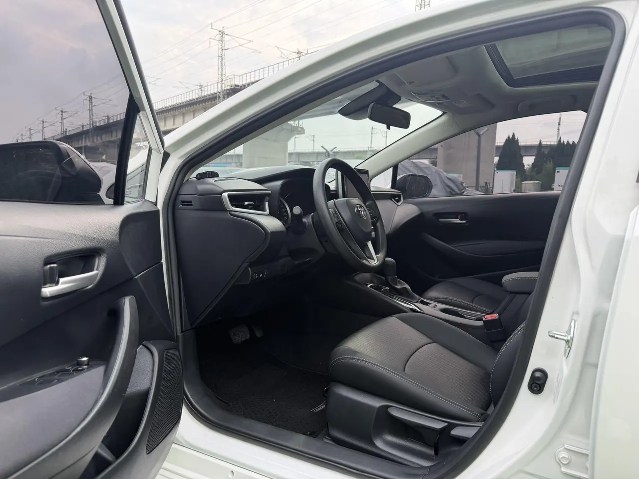 Toyota 2023 corolla 1.2T stepless elite version of automatic gear 8