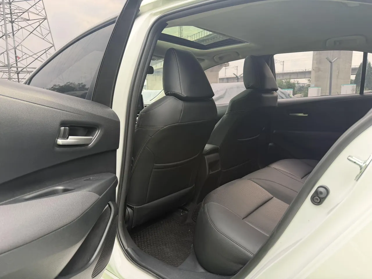 Toyota 2023 corolla 1.2T stepless elite version of automatic gear 9