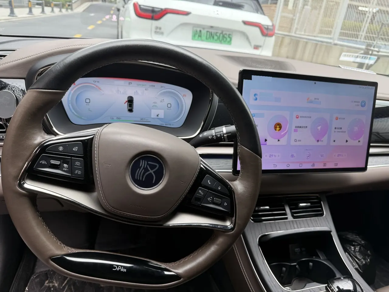 BYD 2022 Han Chuangshi version 610KM four-wheel drive exclusive automatic transmission 4