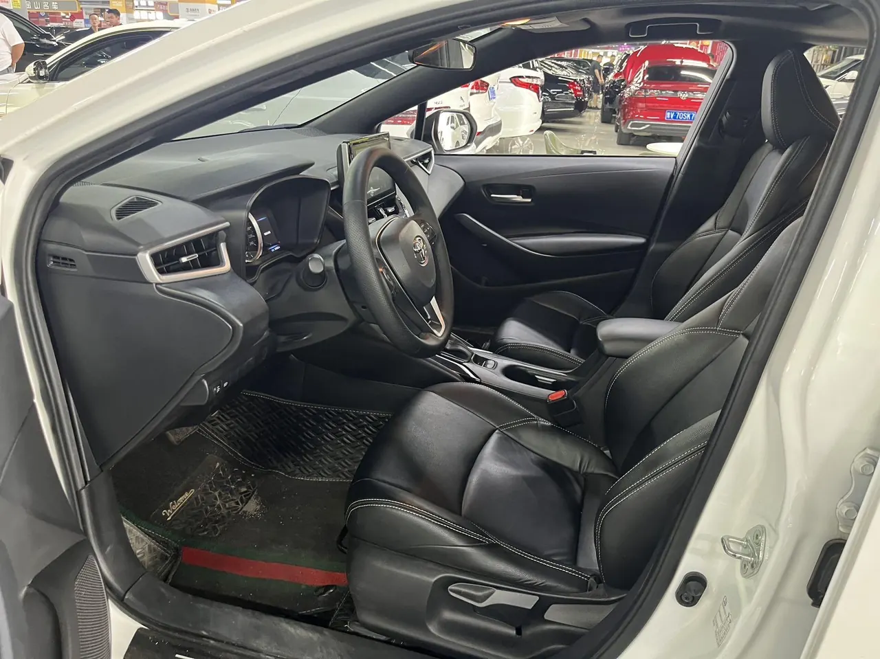 Toyota 2022 Lei Ling 1.2T Stepless 185T Deluxe Automatic Gear 3