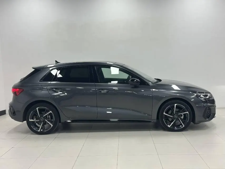 Audi 2022 A3 Sportback 1.4TFSI 35TFSI Fashion Sports Automatic 4