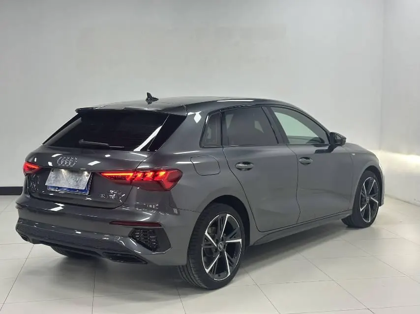 Audi 2022 A3 Sportback 1.4TFSI 35TFSI Fashion Sports Automatic 5