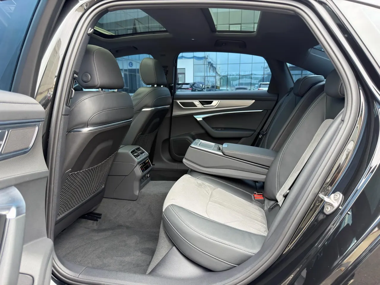 Audi 2024 A6L 2.0TFSI 45TFSI Selected Dynamic Automatic 4