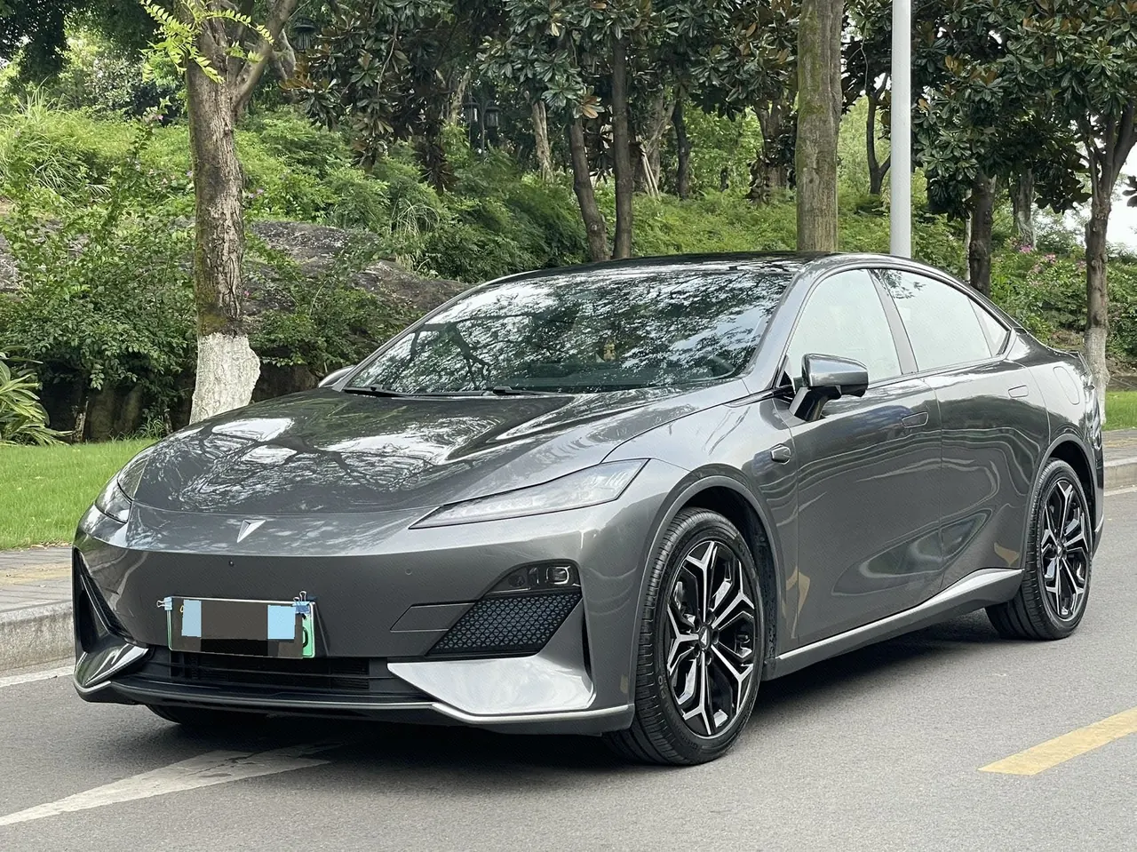 Open image lightbox: ChangAn Deepal 2024 SL 03 135Plus Glory Edition Automatic Gear