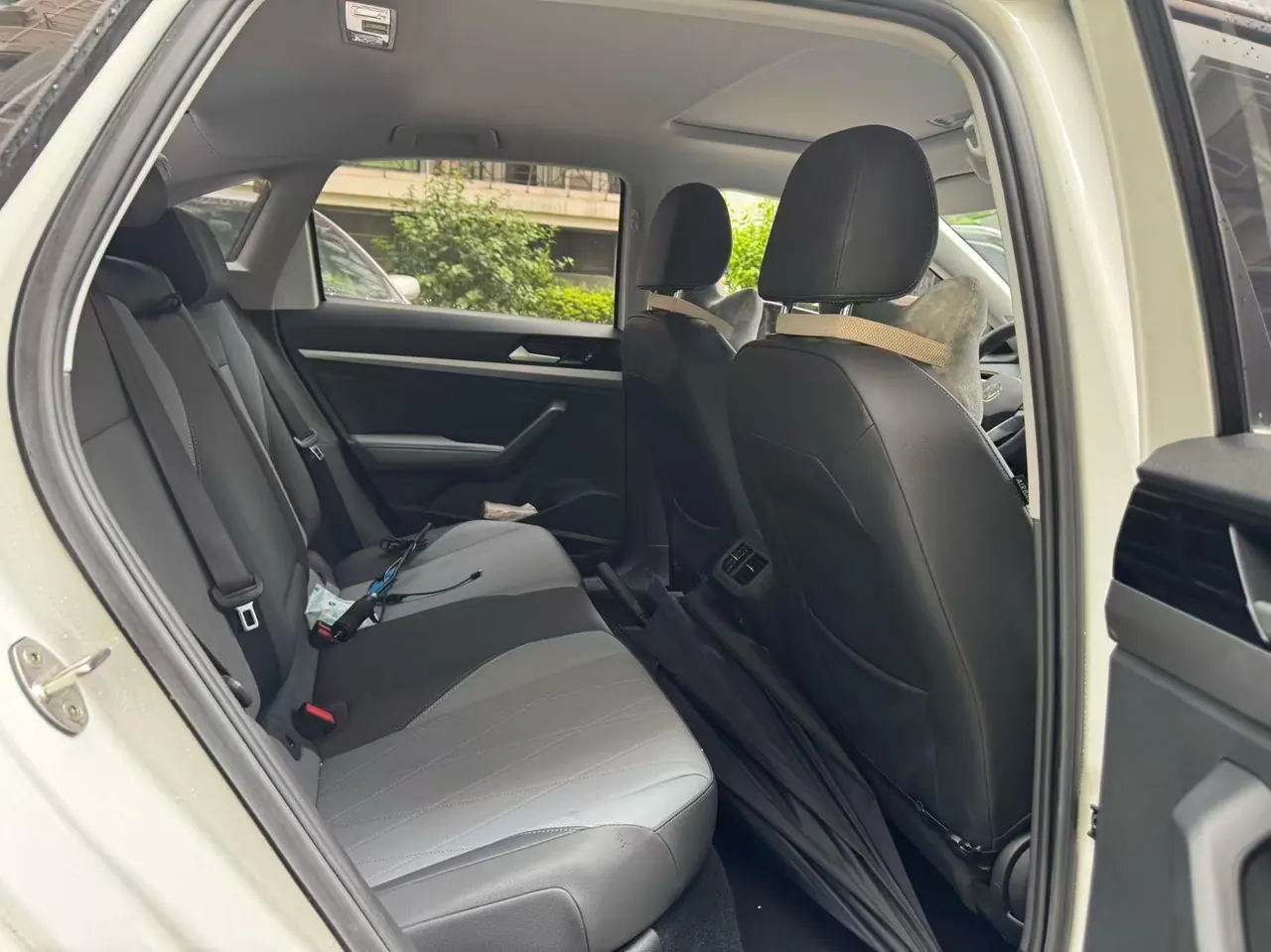 Volkswagen 2024 LaVida 1.5 Star 5 Million Edition Automatic Gear 9