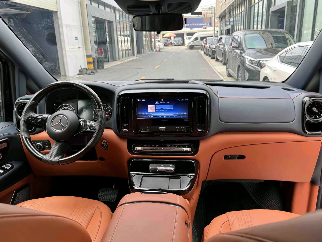 Mercedes Benz 2024 Vito 2.0T Elite Edition 7-seat Automatic Gear 6