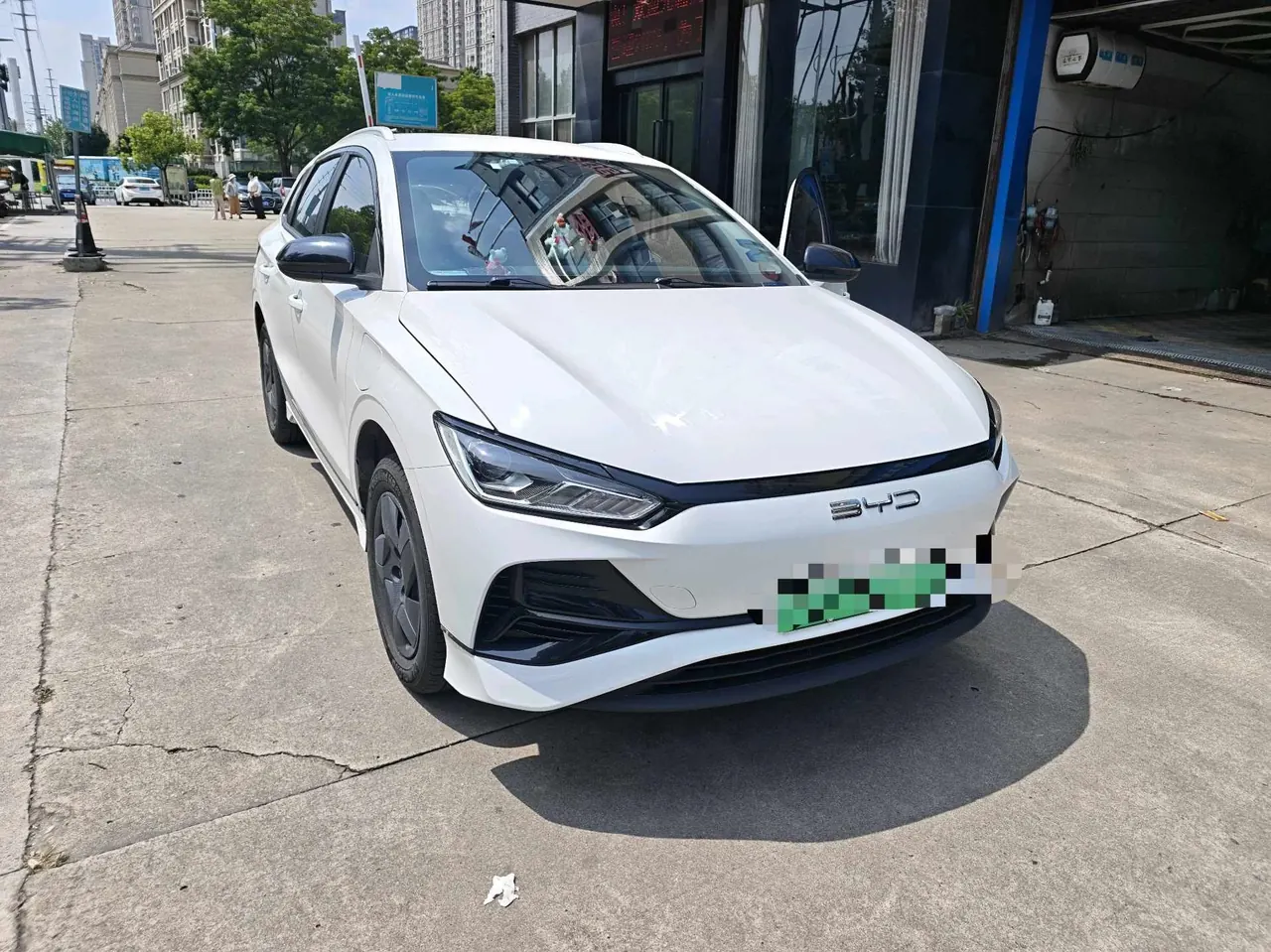 BYD 2023 e2 Comfortable Automatic Gear 6