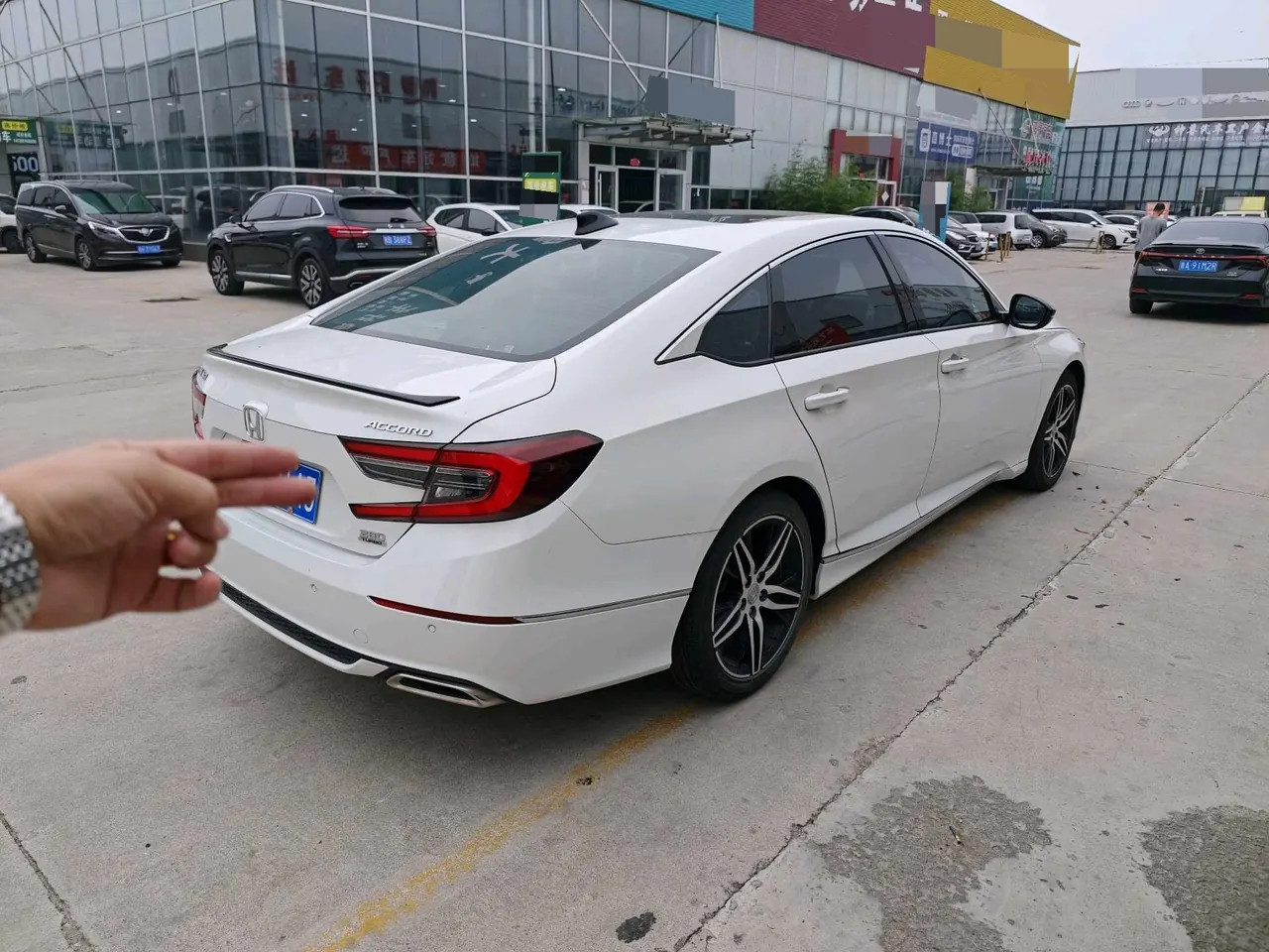 Honda 2022 10th Generation Accord 1.5T Stepless 260TURBO Magic Night Premium Edition Automatic Gear 5