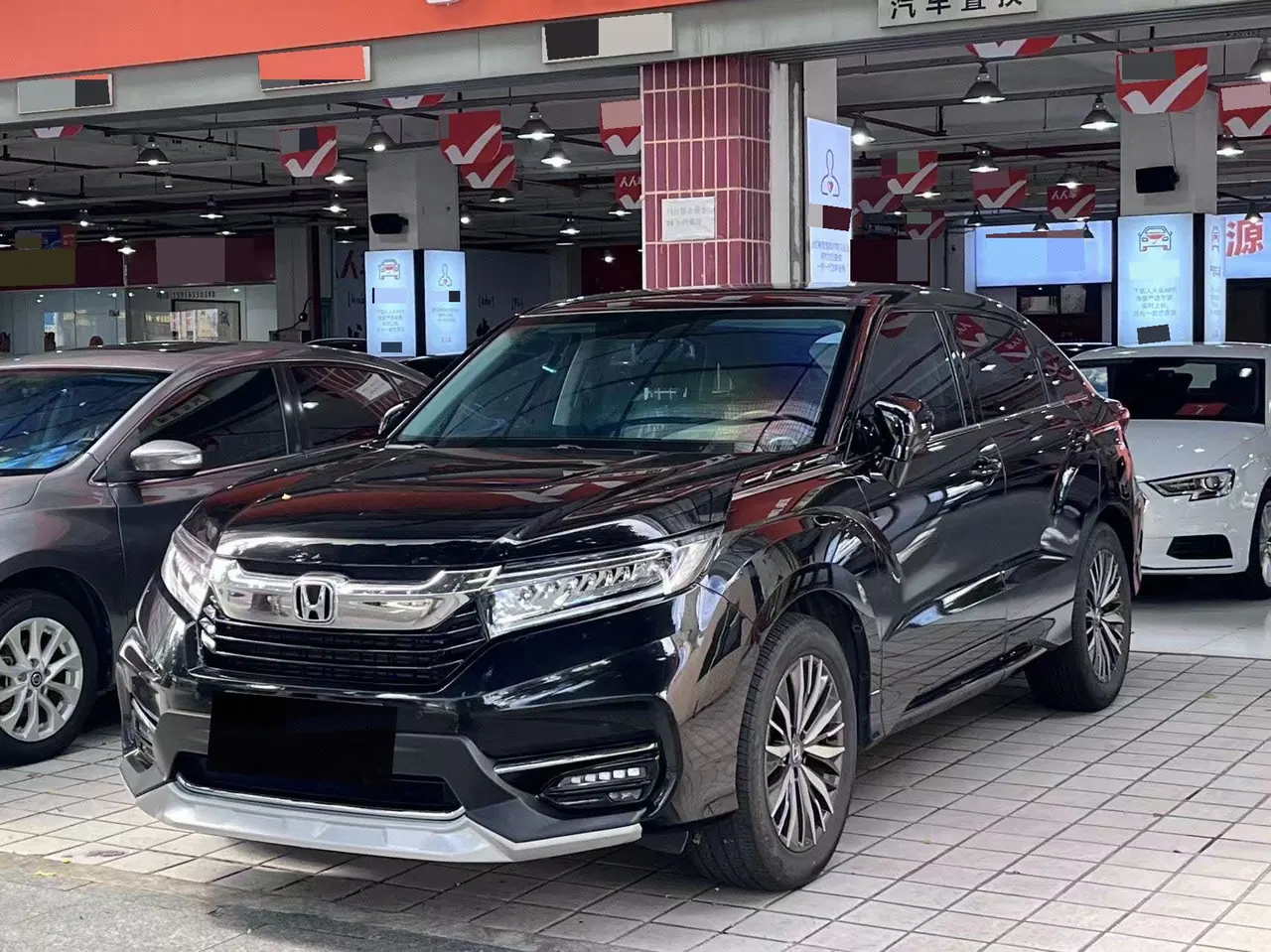 Open image lightbox: Honda 2020 Crown Road 2.0T 370TURBO Two-Drive Deluxe Automatic Gear