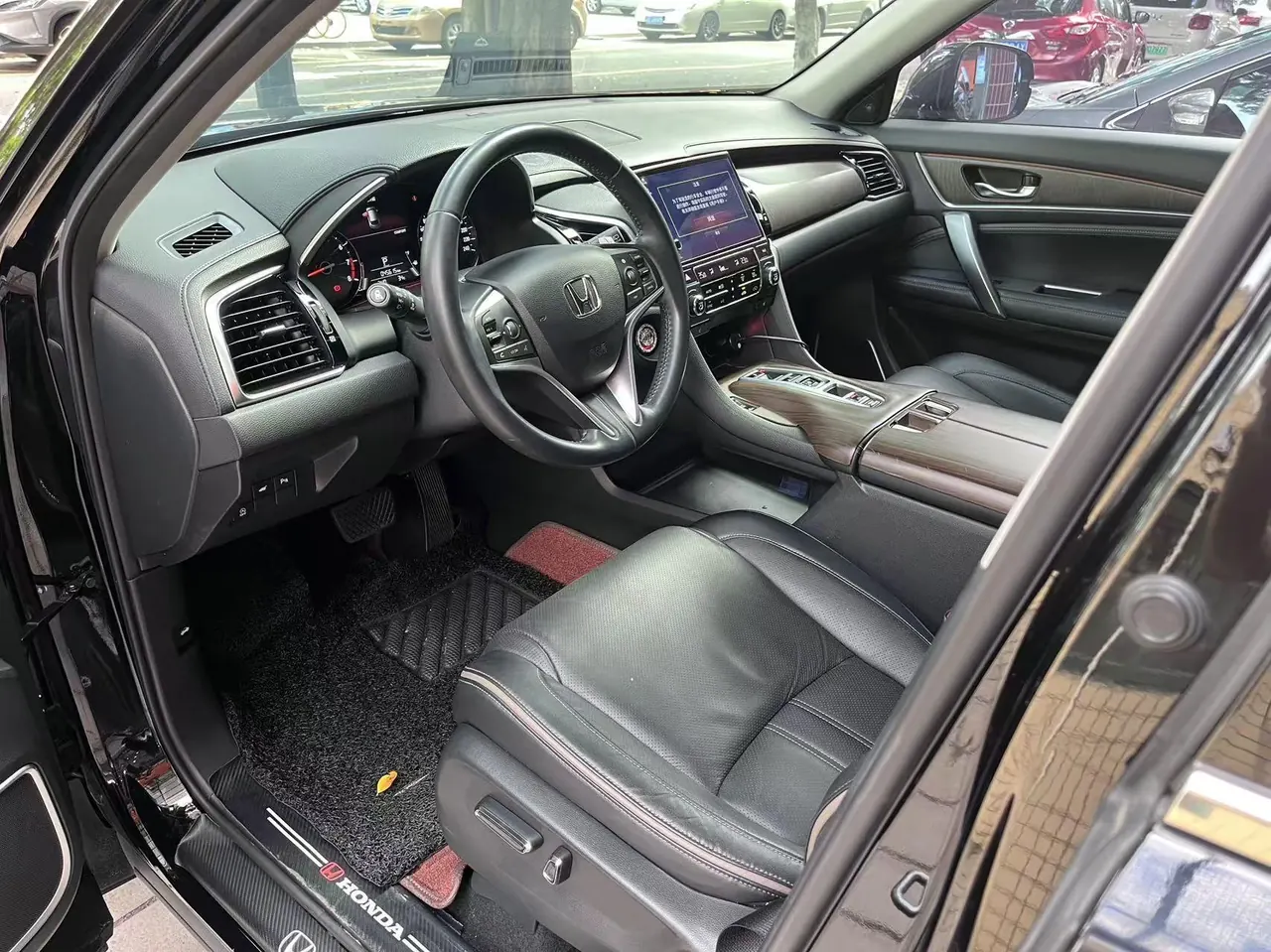 Honda 2020 Crown Road 2.0T 370TURBO Two-Drive Deluxe Automatic Gear 2