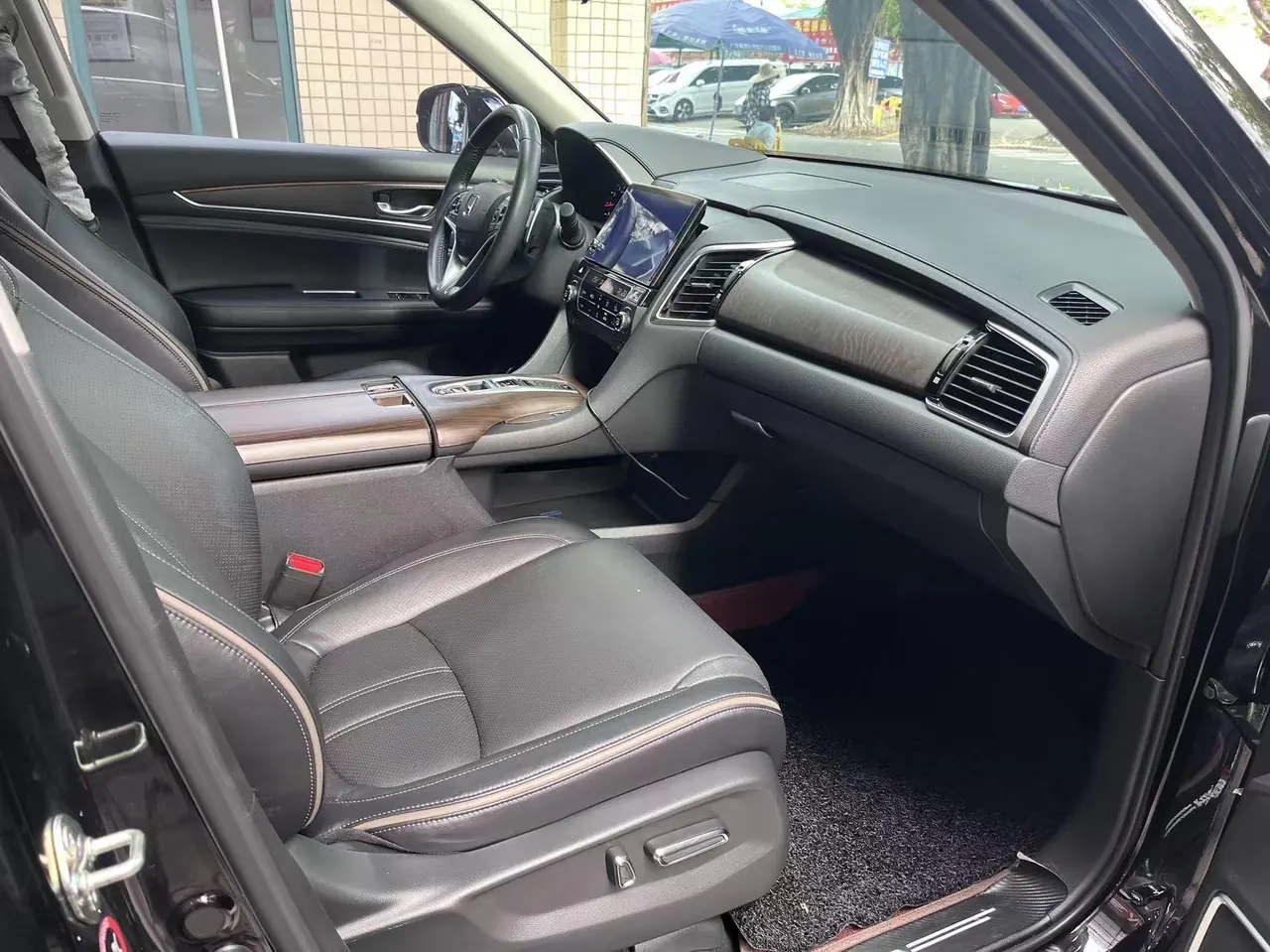 Honda 2020 Crown Road 2.0T 370TURBO Two-Drive Deluxe Automatic Gear 3