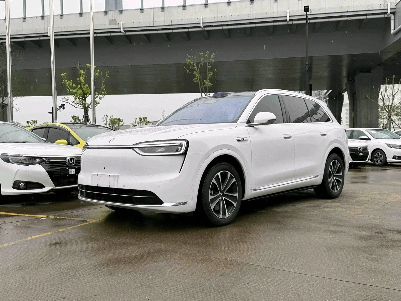 Open image lightbox: AITO 2026 AITO M7 extended range Ultra 4-wheel drive version 6 seats (192-line laser Radar) automatic gear