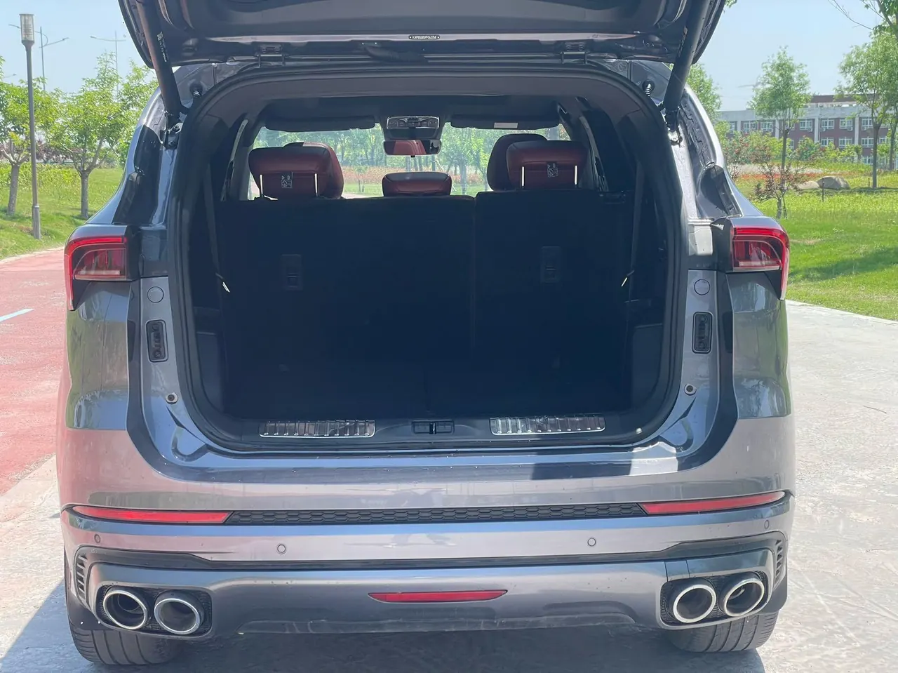 Jetour 2023 X70 PLUS 1.6T Strong PRO 7-seat Automatic Gear 11