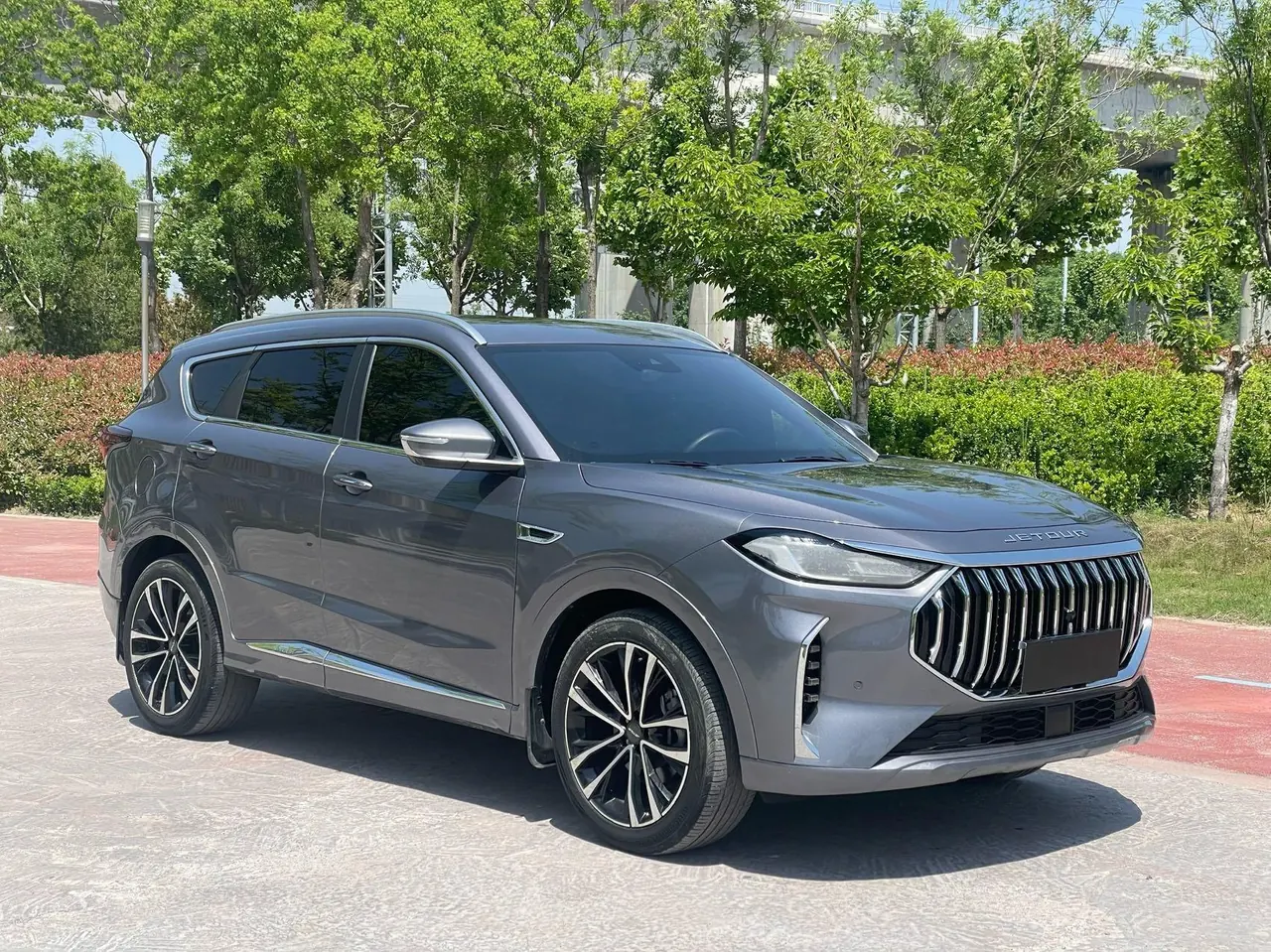 Jetour 2023 X70 PLUS 1.6T Strong PRO 7-seat Automatic Gear 3