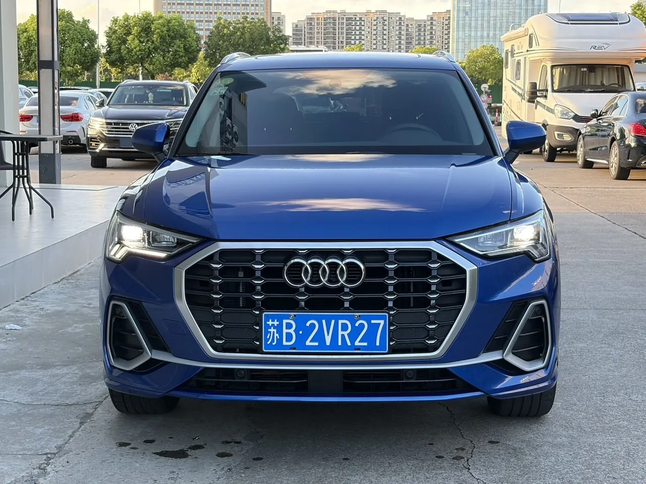 Audi 2021 Q3 1.4TFSI 35TFSI Fashion Dynamic Automatic 2